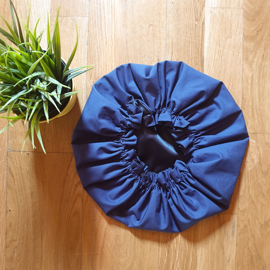 Bonnet Élastique Uni Grand Pour Femme - Confortable, Taille Unique (56-58 Cm), Tissu Doux Et Chaud