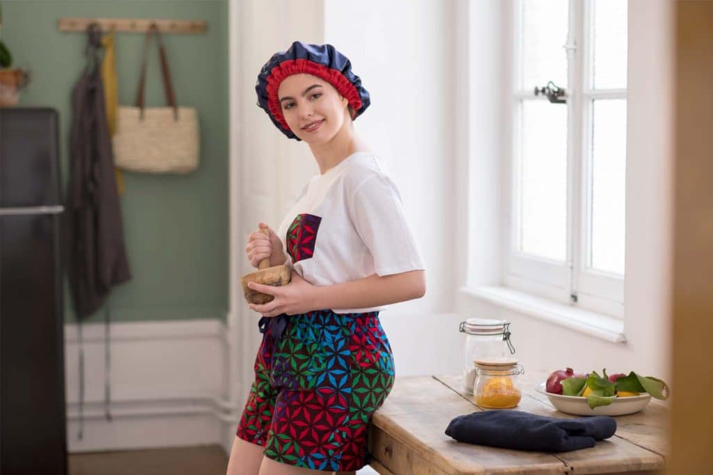 7 bonnes rqisons d'utiliser le bonnets réversible soins capillaires et douche curly nights